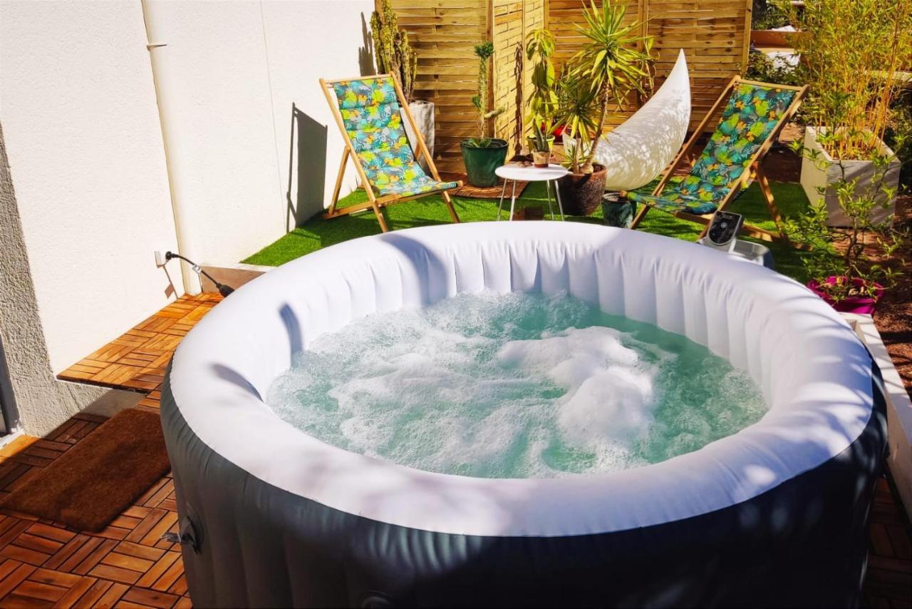 Superbe Appartement Avec Jacuzzi Avec Jardin Prive Lyon Buitenkant foto